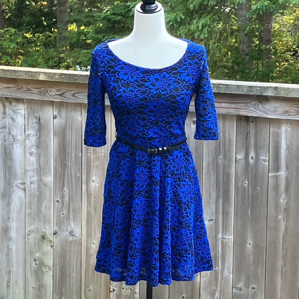 Suzy Shier Black & Blue Dress